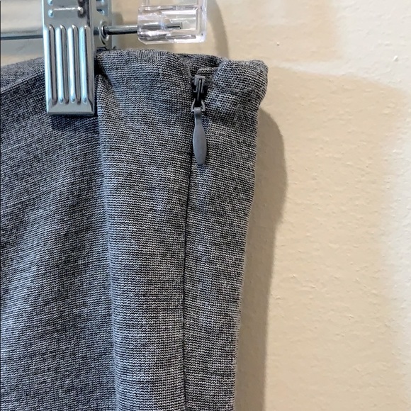 CABI pointe ankle pants - Picture 4 of 5